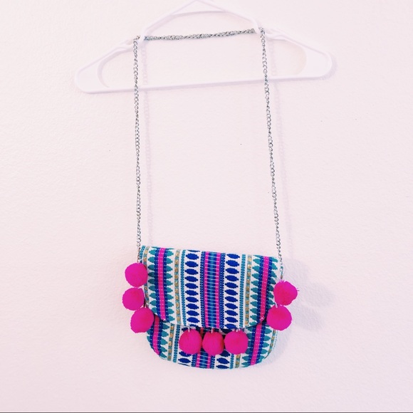 Handbags - 5 FOR 25🌟 Pom Pom tribal print cross body bag